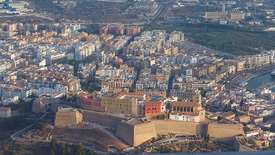 Vista aérea de Dalt Vila