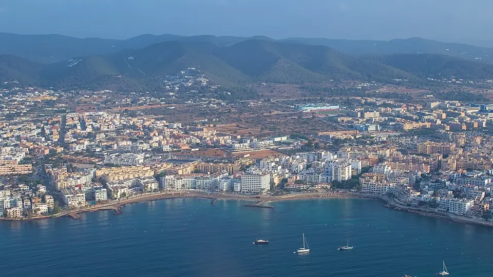 Ses Figueretes y su costa