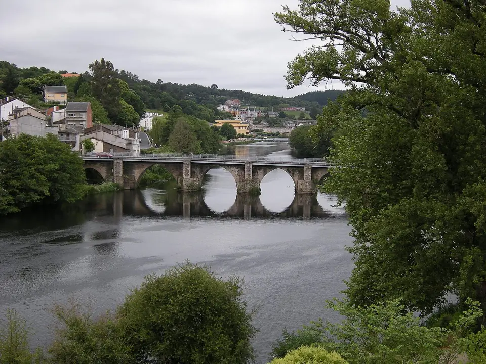 Puente romano sobre el Miño