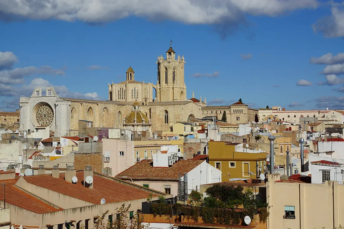 Vista de Tarragona y su catedral