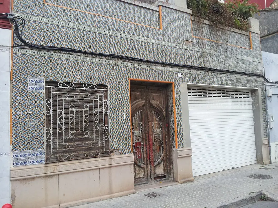 Casa de azulejos del Cabanyal